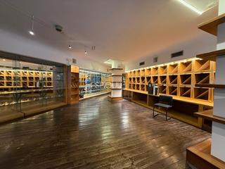 Business premise in Travessia Carril