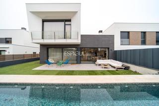 Casa a Fornells de la Selva. Exclusiva casa en fornells de la selva