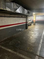 Parking coche en fontajau