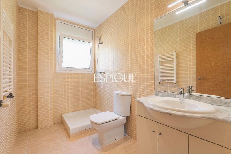 Foto 14295c27-2c76-4b5d-b86a-e048c4a67a20. Casa amb calefacció aparcament piscina a Puig Rom-Canyelles-Almadrava Roses