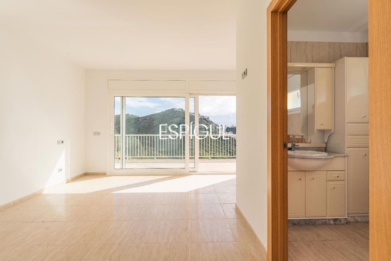 Foto 50465d28-5fa3-4314-b27b-86517337e265. Casa amb calefacció aparcament piscina a Puig Rom-Canyelles-Almadrava Roses