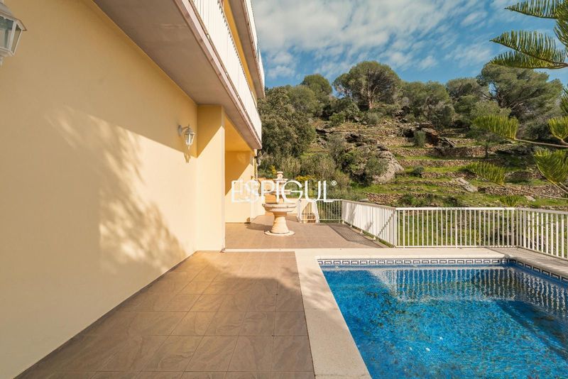 Foto 5efe5537-fc48-4004-b2da-5548075bacac. Casa amb calefacció aparcament piscina a Puig Rom-Canyelles-Almadrava Roses