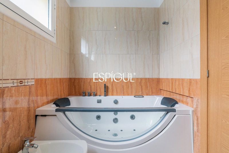 Foto 772e720b-7ffc-4707-a600-d418f5213167. Casa amb calefacció aparcament piscina a Puig Rom-Canyelles-Almadrava Roses