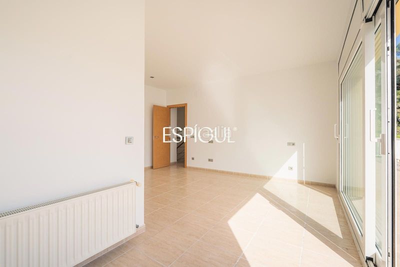 Foto b855ff5b-facc-4975-9f85-46a397f86403. Casa amb calefacció aparcament piscina a Puig Rom-Canyelles-Almadrava Roses