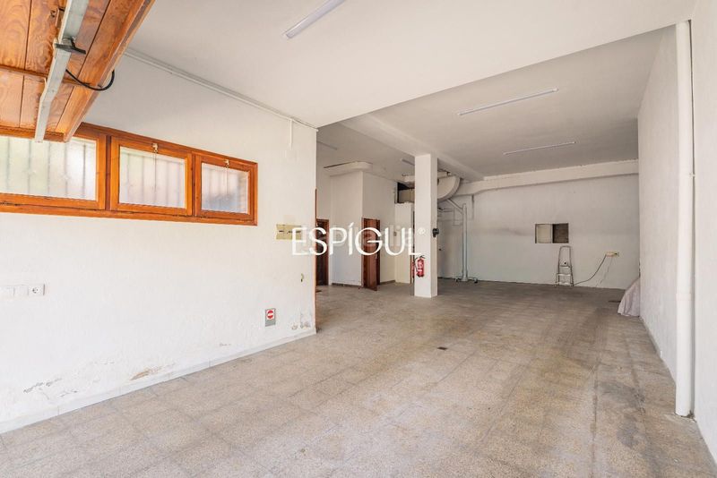 Foto 4b6aecb9-a939-4839-b440-5ce07a44deaa. Casa amb calefacció aparcament piscina a Montilivi Girona