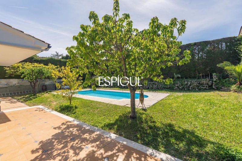 Foto 536ecb68-6444-42bd-b958-bf6d00997ebb. Casa amb calefacció aparcament piscina a Montilivi Girona