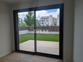 Miete Etagenwohnung in Domeny. Planta baixa dobra nova en lloguer a domeny