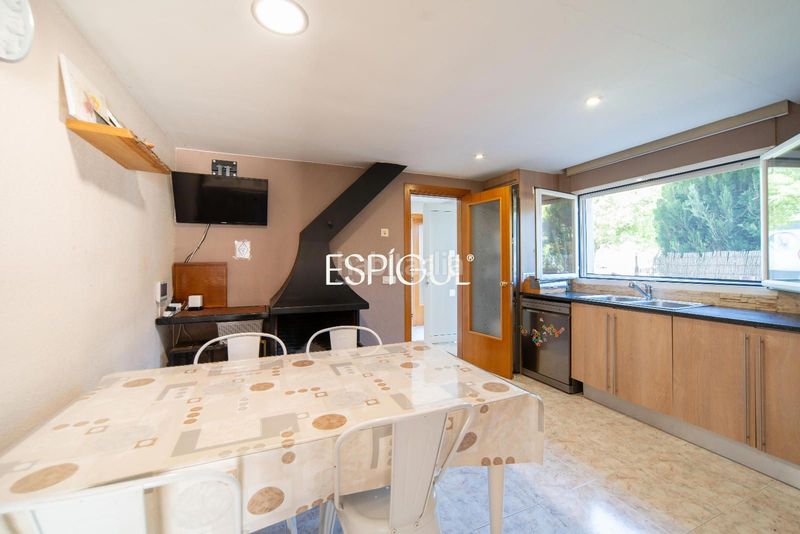 Foto bde31c7b-4b09-46aa-bf34-8ba46eee64b7. Casa amb calefacció aparcament a Vilablareix