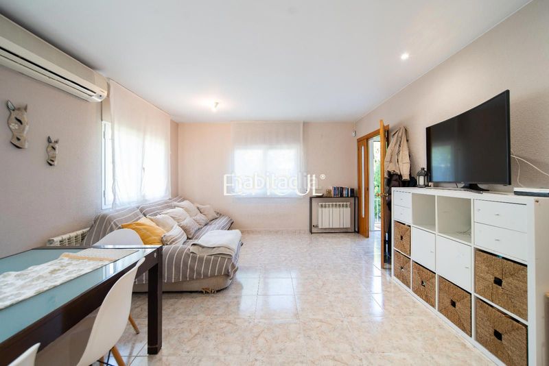 Foto e5416de4-4248-4029-918e-053267a9f415. Casa amb calefacció aparcament a Vilablareix
