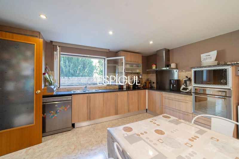 Foto febf3d55-585d-4652-bb53-d5167e2e9122. Casa amb calefacció aparcament a Vilablareix