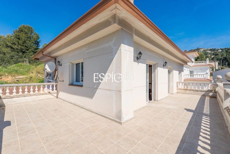 Foto 116f8b66-8eb7-486d-9003-7797df69c65e. Casa amb calefacció aparcament piscina a Canyelles Lloret de Mar