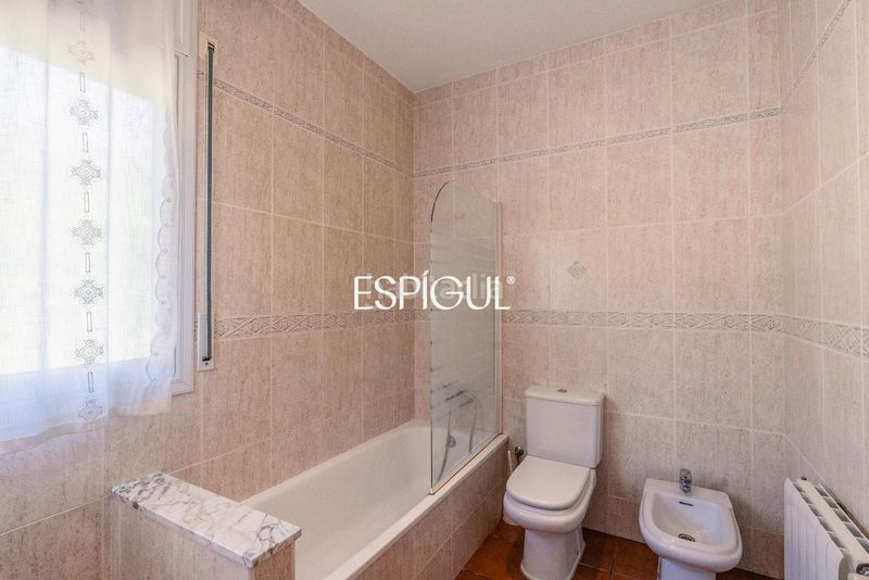 Foto 410962c5-3cdc-44b1-9a38-b41b7cbea0a2. Casa amb calefacció aparcament piscina a Canyelles Lloret de Mar