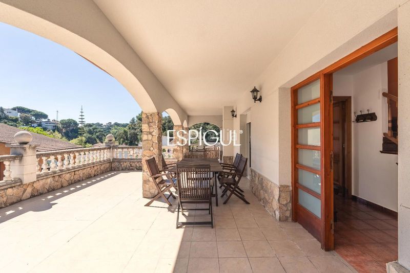Foto d53a631b-68e4-4257-a129-3c8e67c5acac. Casa amb calefacció aparcament piscina a Canyelles Lloret de Mar