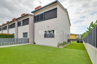 Casa  Farigola. Exclusiva casa en vilablareix de 4 habitaciones