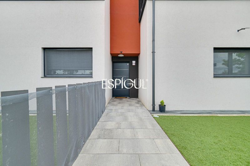 Foto ef30e17f-ca8a-4ec6-98f2-b2af708a5d74. Casa amb calefacció aparcament a Vilablareix