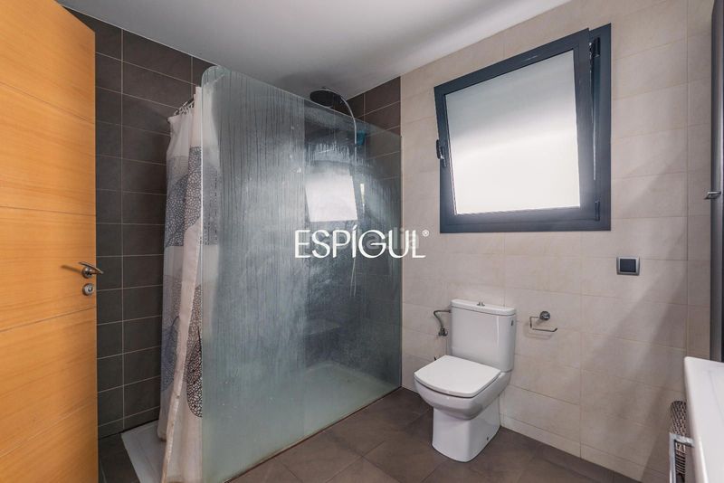 Foto e78a75b7-0b08-4feb-94c3-ee661a52d17c. Haus mit heizung parking in Santa Coloma de Farners