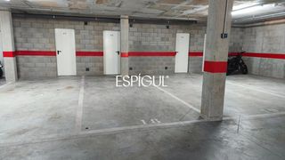Parking voiture à Francesc macia 11. Párquing con trastero en venta en vilablareix