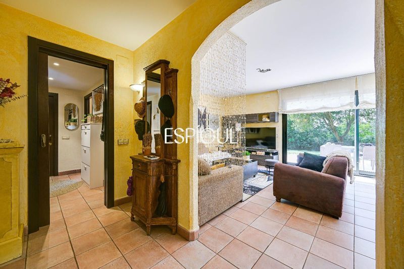 Foto c6172a0c-92cf-4350-90c0-5d27ba7eceed. Casa amb calefacció aparcament a Palau Girona
