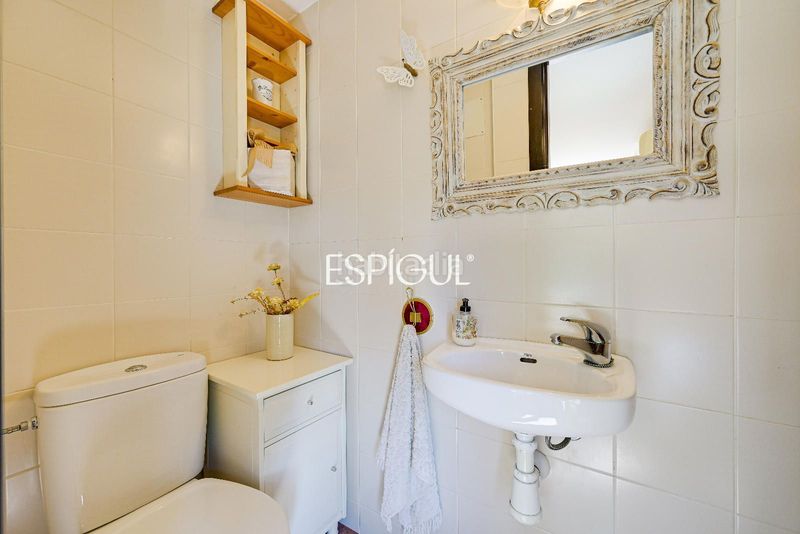 Foto edfd7f5e-0124-4ce6-a6ae-7c9fe9f5990e. Casa amb calefacció aparcament a Palau Girona