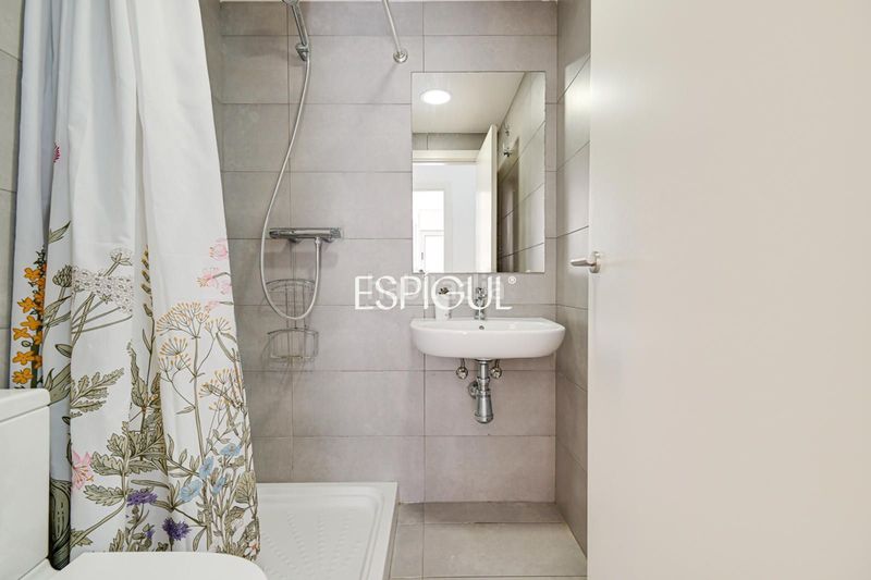 Foto d03d5cd7-dcd2-4f14-a01d-5733379d40ca. Pis amb aparcament a Eixample Sud-Migdia Girona