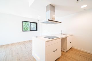 Location Appartement  Josep tarradellas. Piso en alquiler en vilablareix