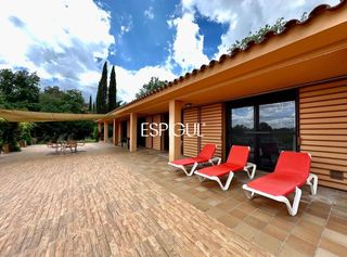 Casa a Bescanó. Casa independiente adaptada en planta baja en mas llunès