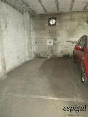 Aparcament cotxe a Santa eugenia 102. Parking junto al colegio maristas y cerca del ave