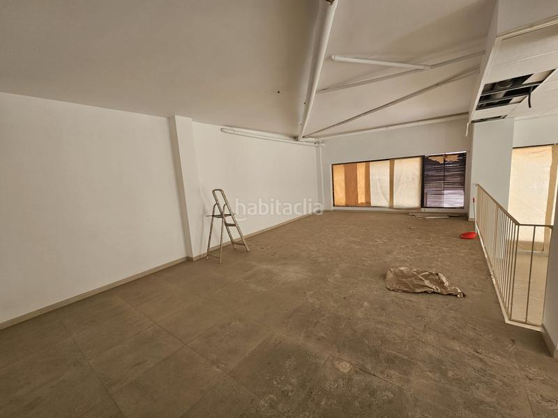 Foto aab5deca-f543-4857-923d-ca1d06532b1a. Location local commercial dans Sant Climent de Llobregat