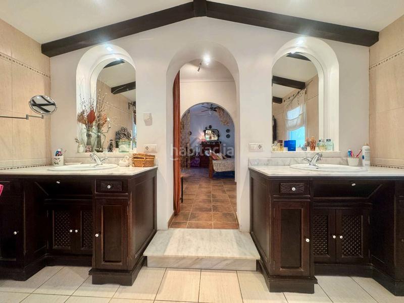 Foto 28900a3c-5e81-4391-8e13-0d9baa63909e. Chalet mit parking pool in Casablanca - La Viñuela Benalmádena