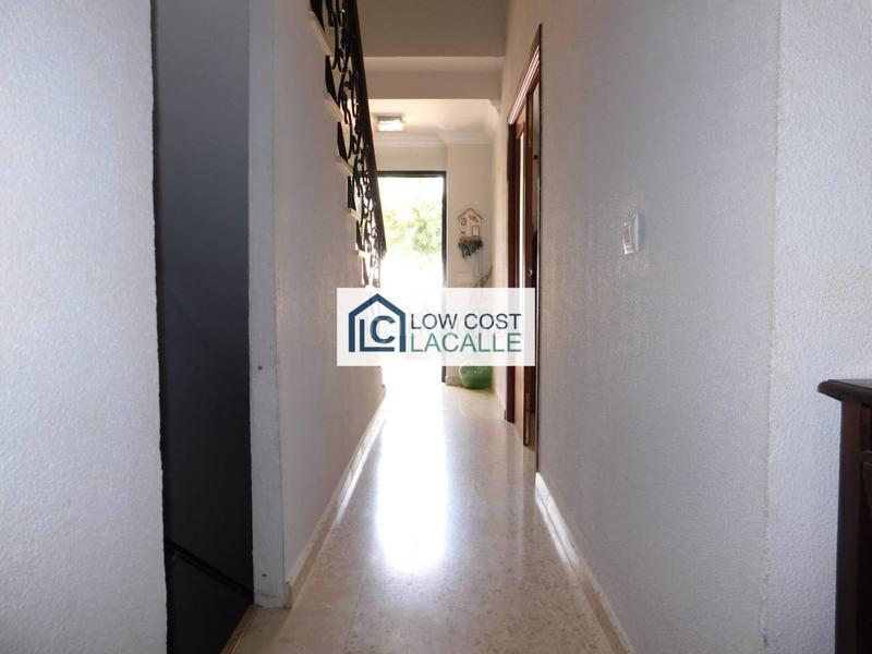 Foto 78bc59dd-2ad7-4e11-8046-bfe09416a70b. Casa con parcheggio in El Altillo Jerez de la Frontera