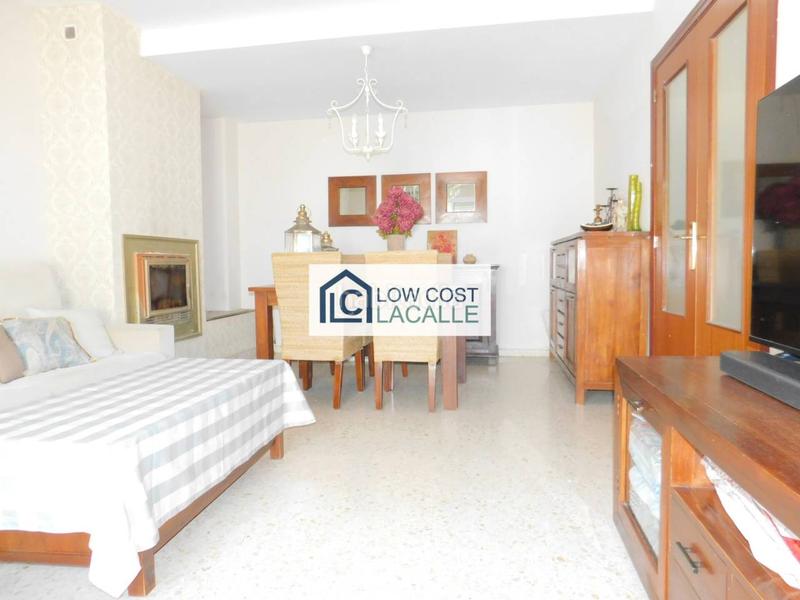 Foto b1c07d3c-2522-46d1-939e-97937c39f9f2. Casa con parcheggio in El Altillo Jerez de la Frontera