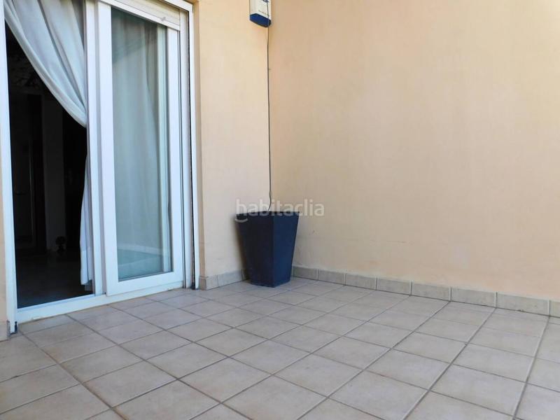 Foto 7b98ffe3-25f7-4cba-95f2-5cefa2489298. Casa lowcost lacalle presenta en exclusiva amplia vivienda adosada con dos garajes subterraneos y piscina comunitaria en Puerto Real
