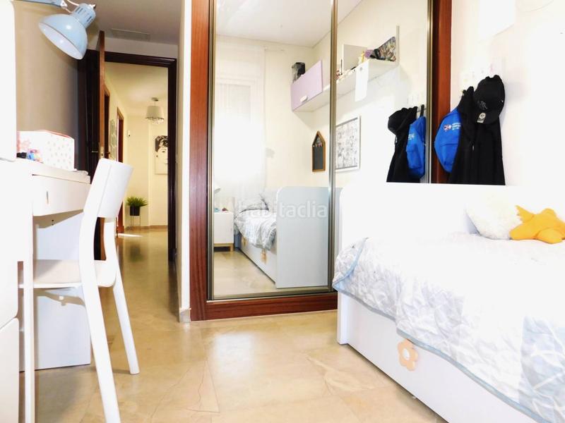 Foto 8c1e4dd6-de5f-4c4f-8d80-610b64a80b1a. Casa lowcost lacalle presenta en exclusiva amplia vivienda adosada con dos garajes subterraneos y piscina comunitaria en Puerto Real
