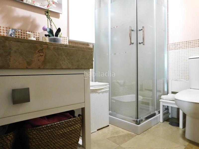 Foto a485977b-5684-48d1-8296-d7b467151bdf. Casa lowcost lacalle presenta en exclusiva amplia vivienda adosada con dos garajes subterraneos y piscina comunitaria en Puerto Real