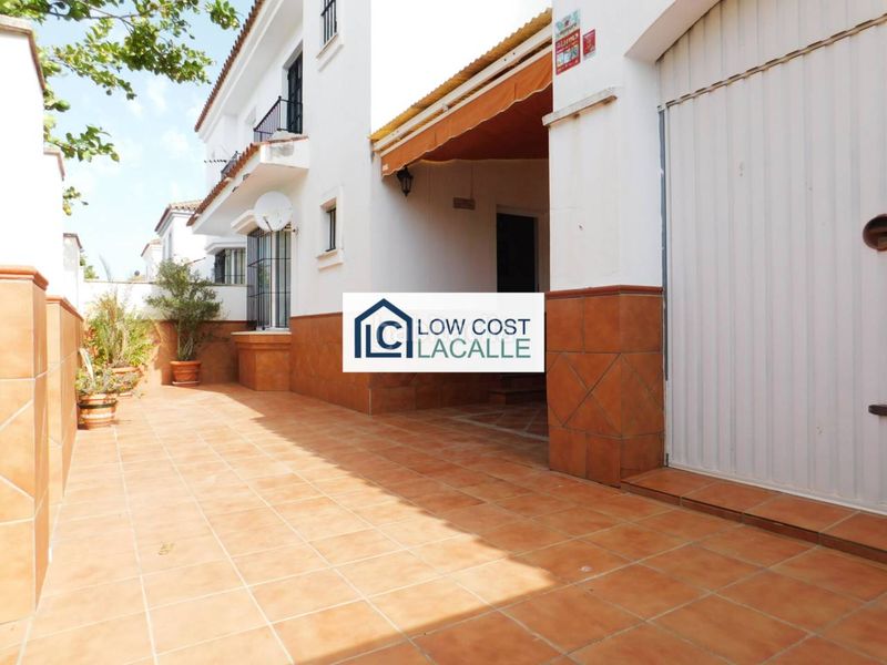 Foto f5c264b5-9159-4fa8-901d-a33a528d66a7. Casa amb aparcament a El Rocío - La Milagrosa Jerez de la Frontera