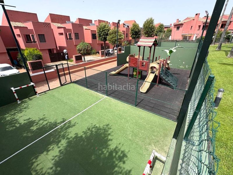 Foto aeb8b5f9-ad90-40ec-bb99-2570db70e00e. Casa amb aparcament piscina a Puertas del sur - Guadabajaque Jerez de la Frontera