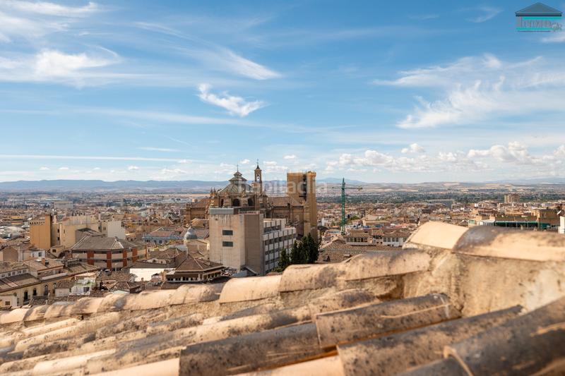 Foto 522f60ff-42a5-42b8-84ee-67f1f165a47d. Casa aparellada a Barrio de Albaicín Granada