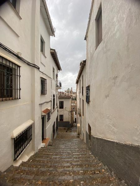 Foto 45a81f69-c35b-4e57-9bff-db63d9715616. Casa pareada en Barrio de Albaicín Granada