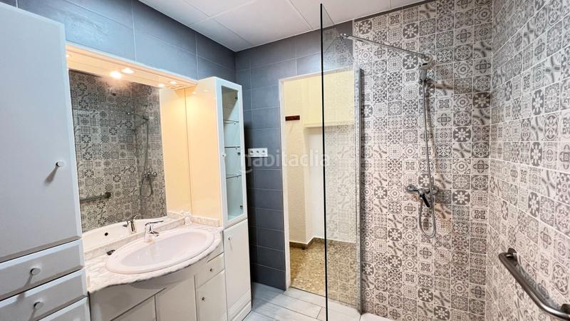 Foto bf89a468-317b-497f-a06c-63e723dd8450. Etagenwohnung mit heizung in Fígares Granada