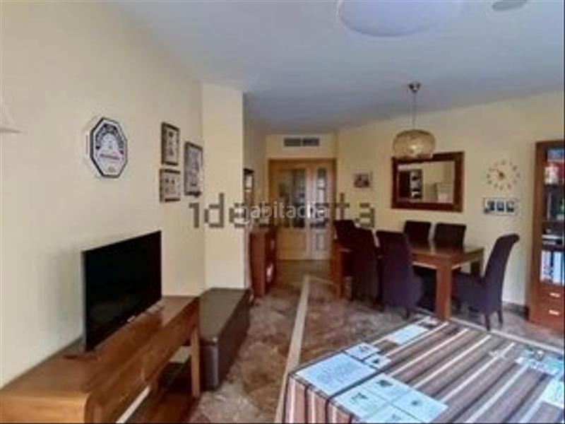 Foto 4663a308-8b7f-4230-932f-efb5a578a681. Flat with heating parking in Camino de Ronda Granada