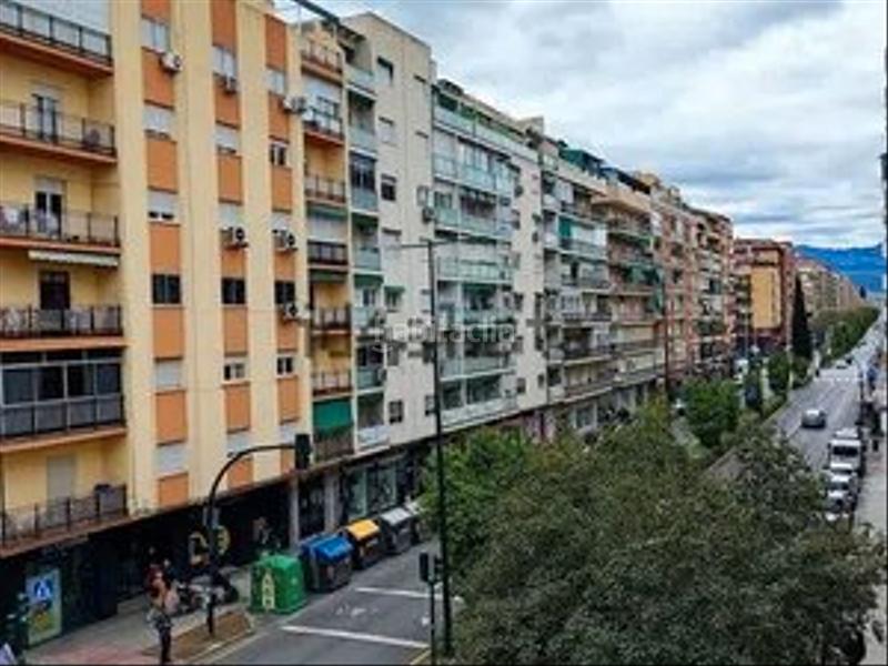 Foto 30a7e5b8-da5f-4e60-9623-2132bbaebf60. Piso en Camino de Ronda Granada