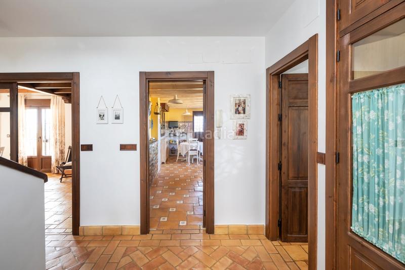 Foto 28138427-6267-4356-994f-db4ff9cccb00. Chalet con riscaldamento parcheggio piscina in Altos de la Zubia Zubia (La)