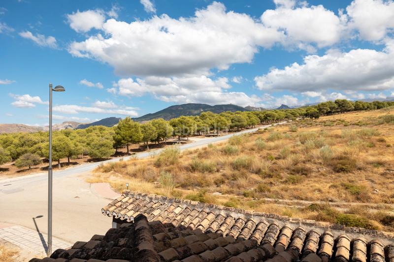 Foto ec454318-11cf-481e-8894-a676f1af769b. Xalet amb calefacció aparcament piscina a Altos de la Zubia Zubia (La)