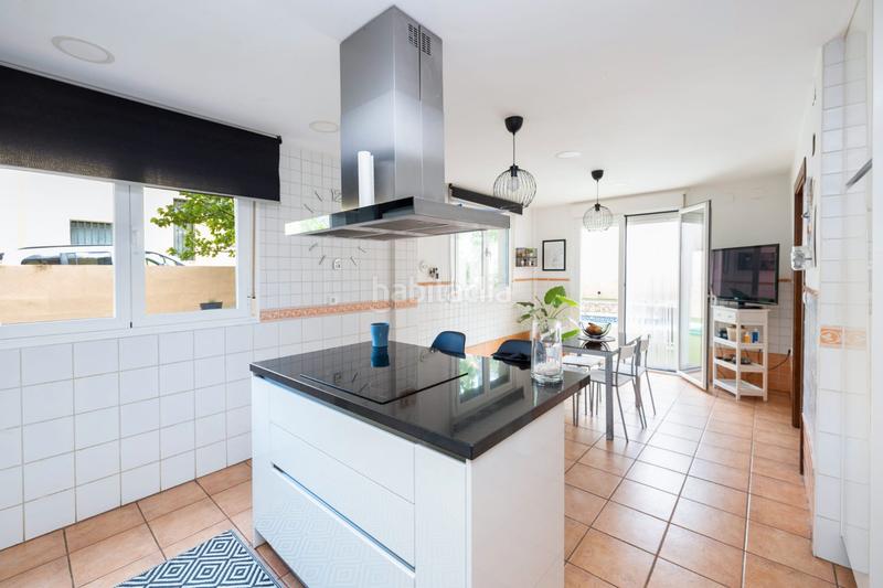 Foto 96252fa3-dca9-46ca-899f-2c0e7dc3eb50. Chalet mit heizung parking pool in La Zubia Ciudad Zubia (La)