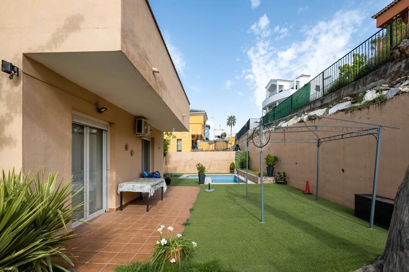 Foto 7e44ed9d-c823-46f3-83fe-c75001bef233. Chalet with heating parking pool in La Zubia Ciudad Zubia (La)