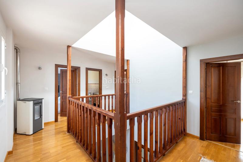 Foto c6789d50-7286-4713-b95e-e542a336587f. Xalet amb calefacció aparcament piscina a La Zubia Ciudad Zubia (La)