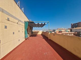 Location Appartement à Calle doctor medina olmos 18