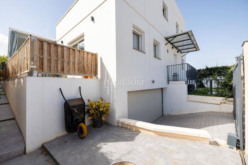 Foto b630cca4-8a3b-441e-824b-36d1edd59da4. Chalet con camino riscaldamento parcheggio piscina in Ogíjares