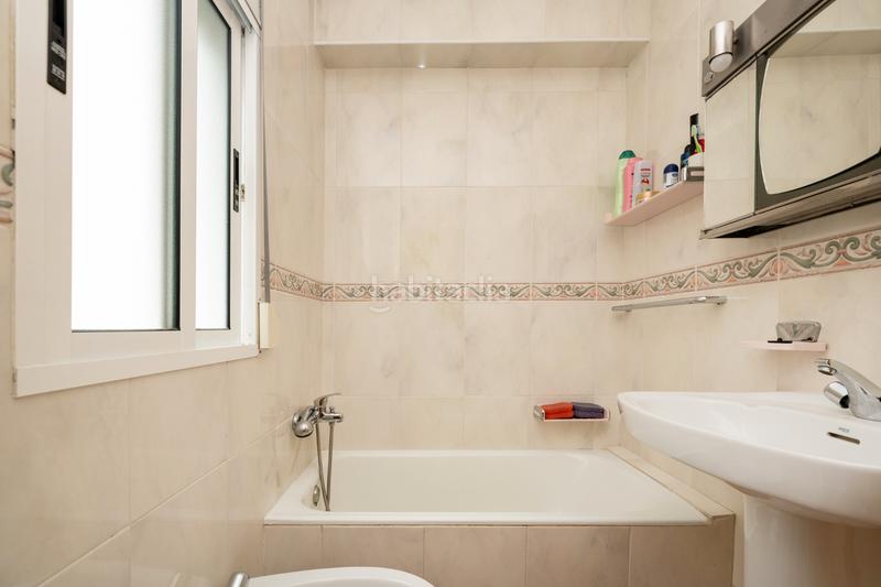 Foto b94d69e9-4a3c-48ed-a3d7-327bc25c221a. Etagenwohnung in Fígares Granada