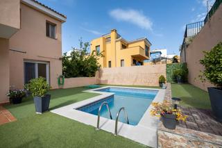 Chalet in Calle gredos 33a